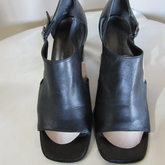 Luca B Calico Size Ladies 7 -1/2 M   Black Leather - Picture 8 of 11